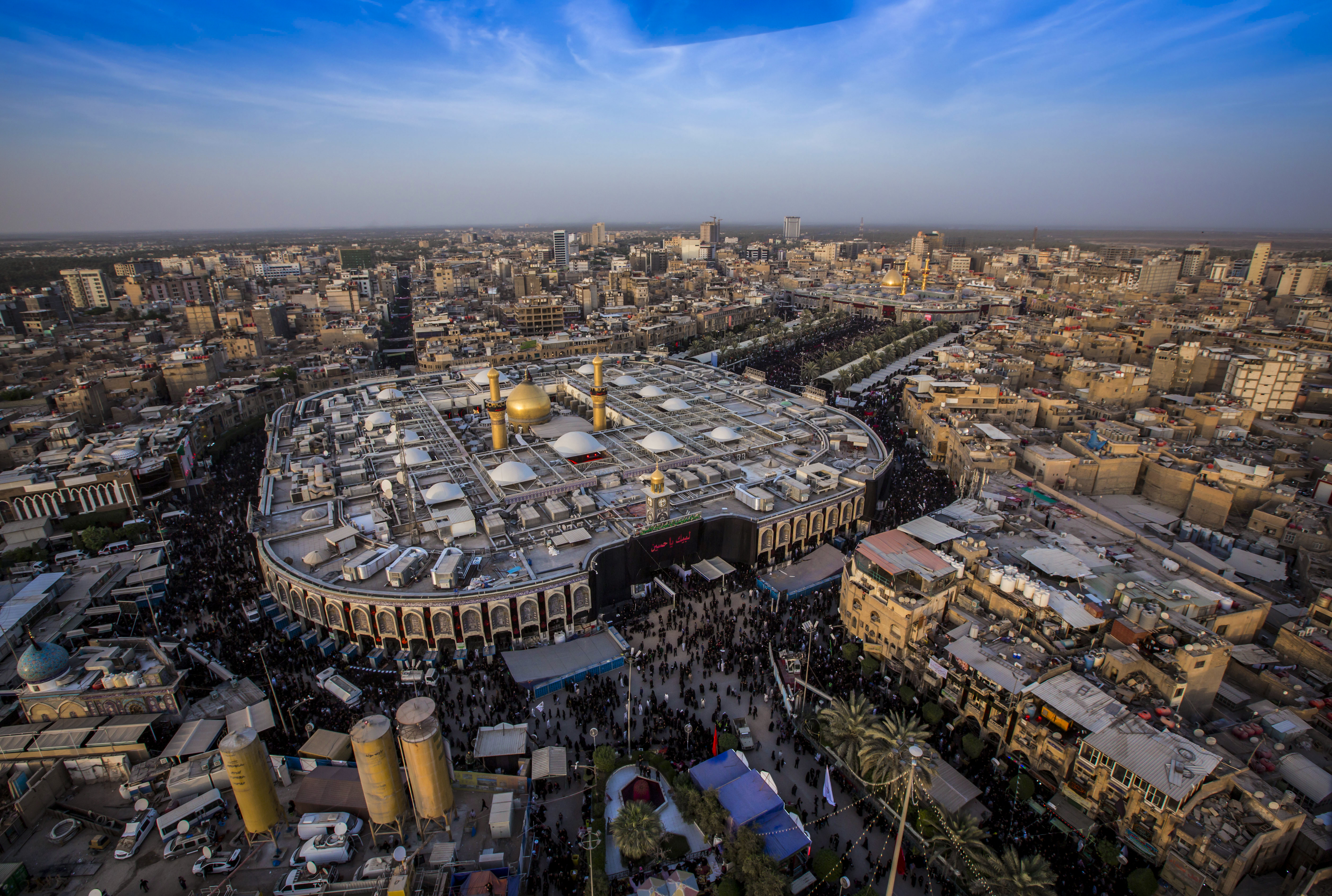 بين الحرمين الشريفين