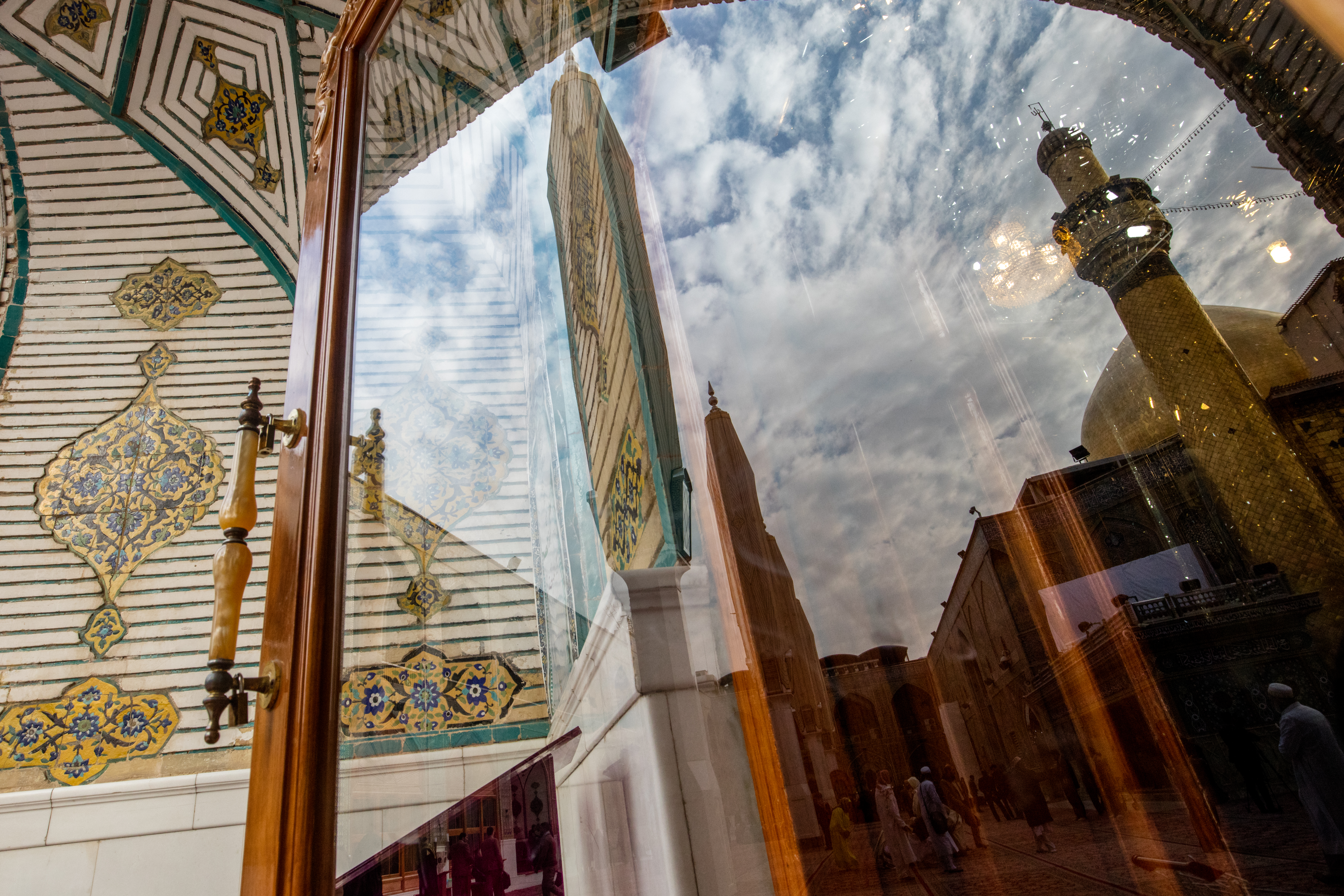 حرم  الإمام علي (عليه السلام)