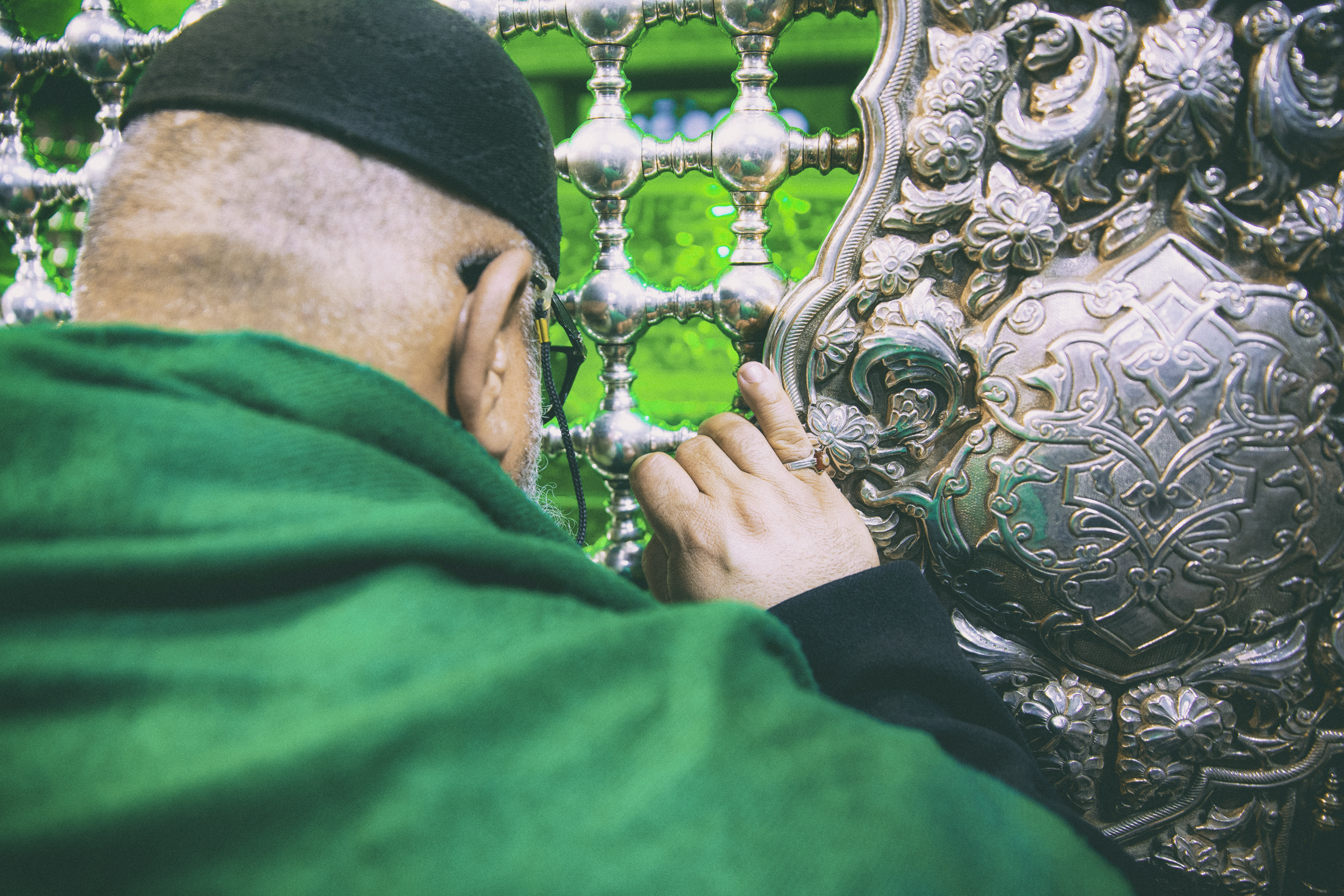 ضريح الإمام الحسين (عليه السلام)
