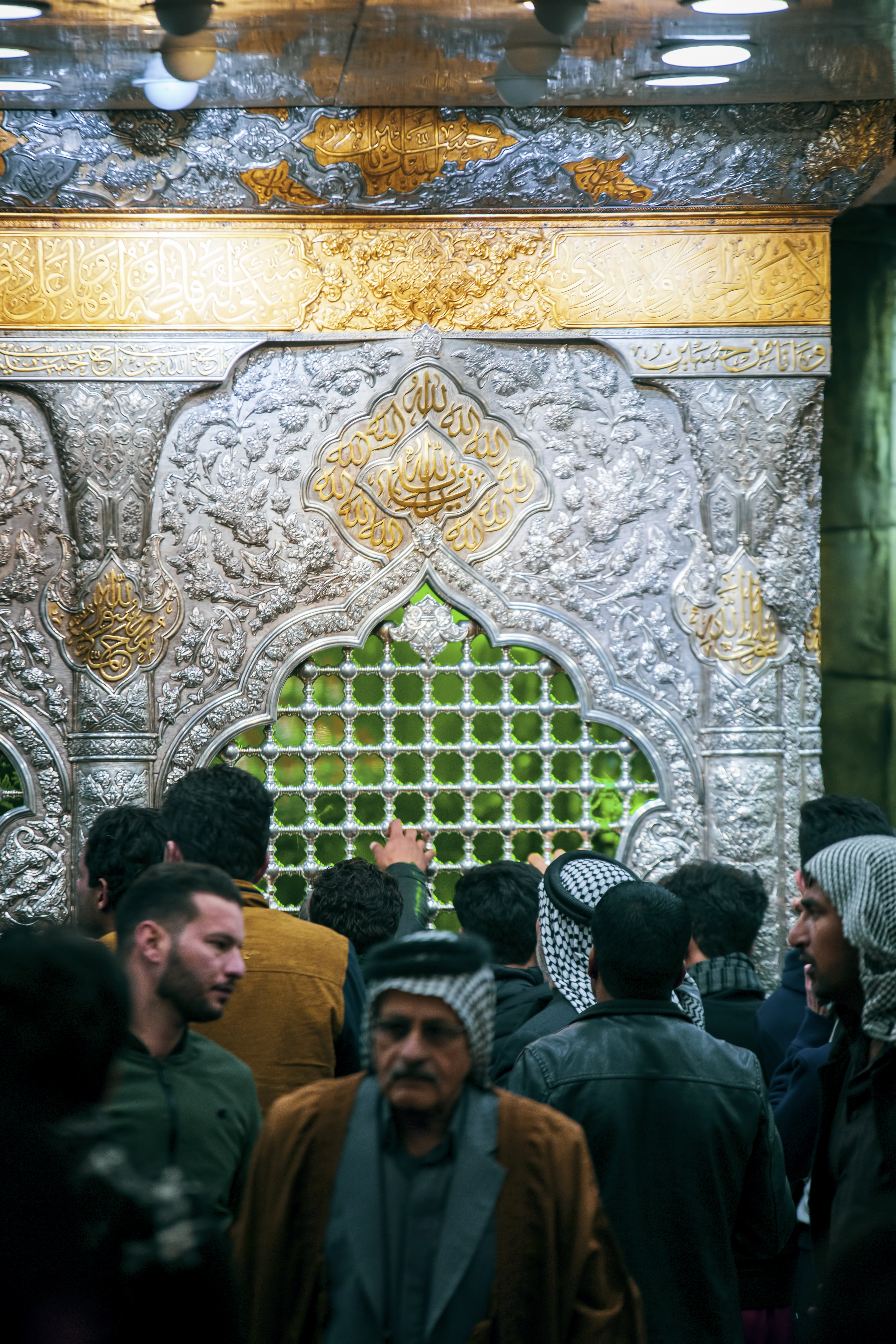 ضريح الإمام الحسين (عليه السلام)