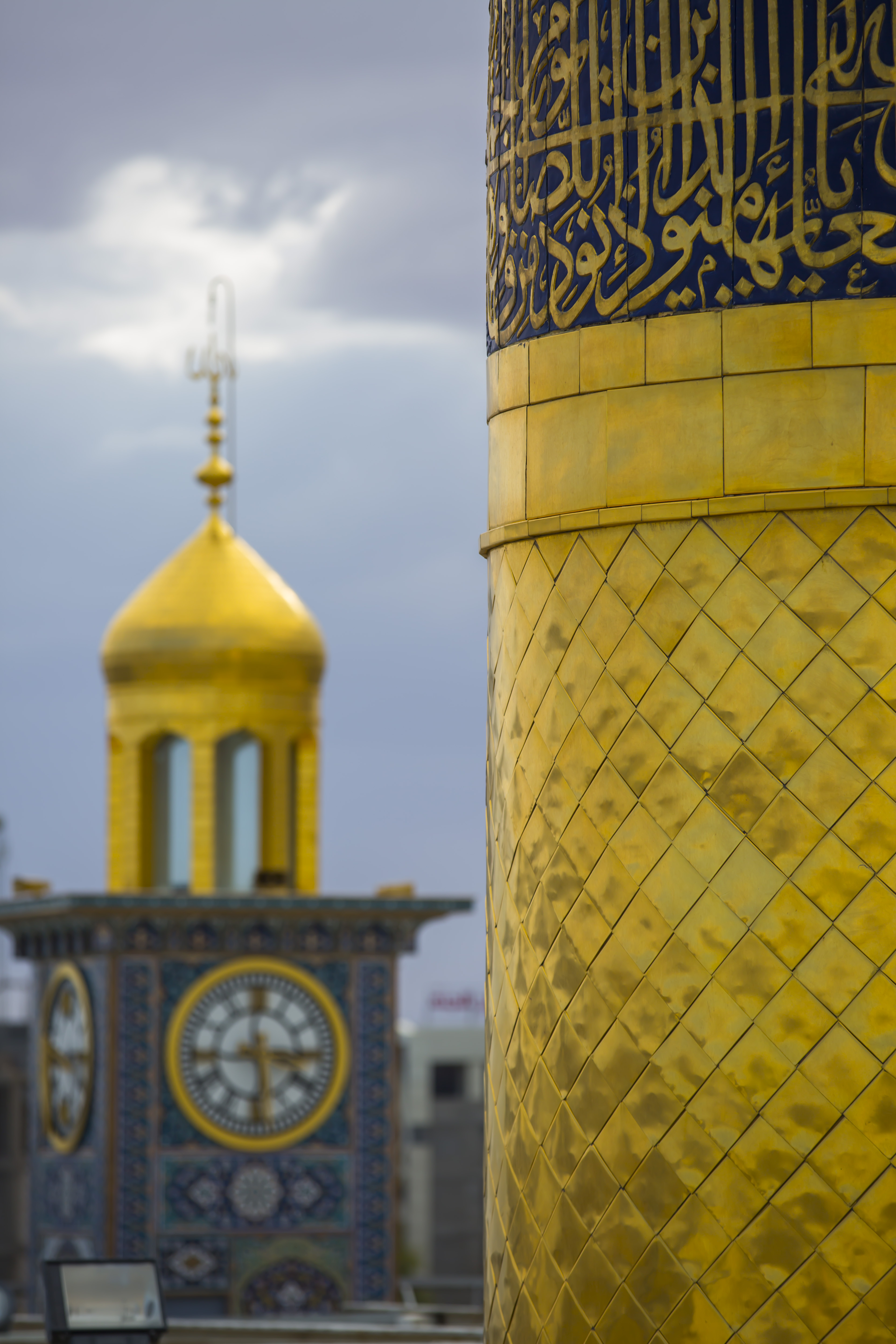 ساعة حرم الإمام الحسين (عليه السلام)