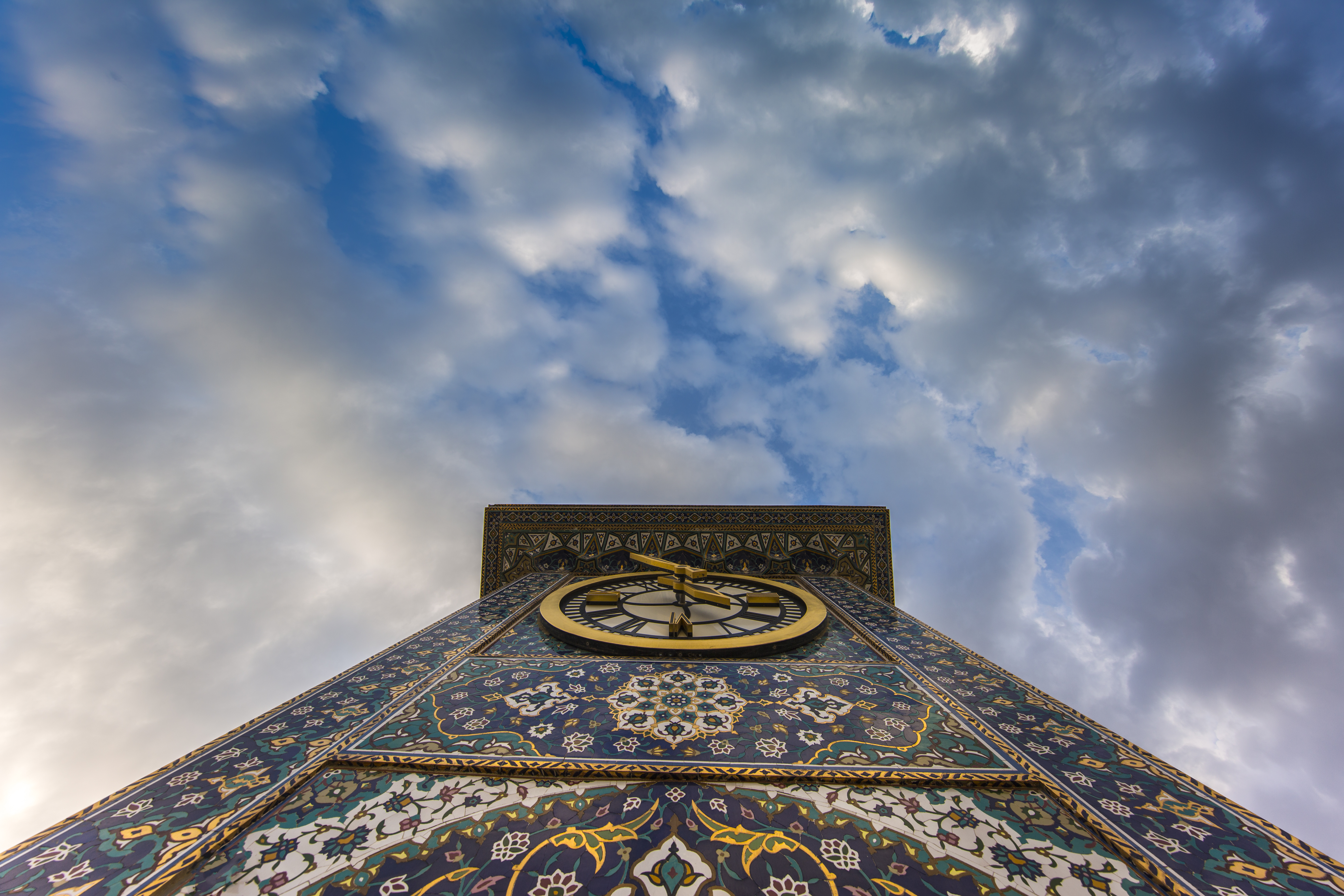 ساعة حرم الإمام الحسين (عليه السلام)