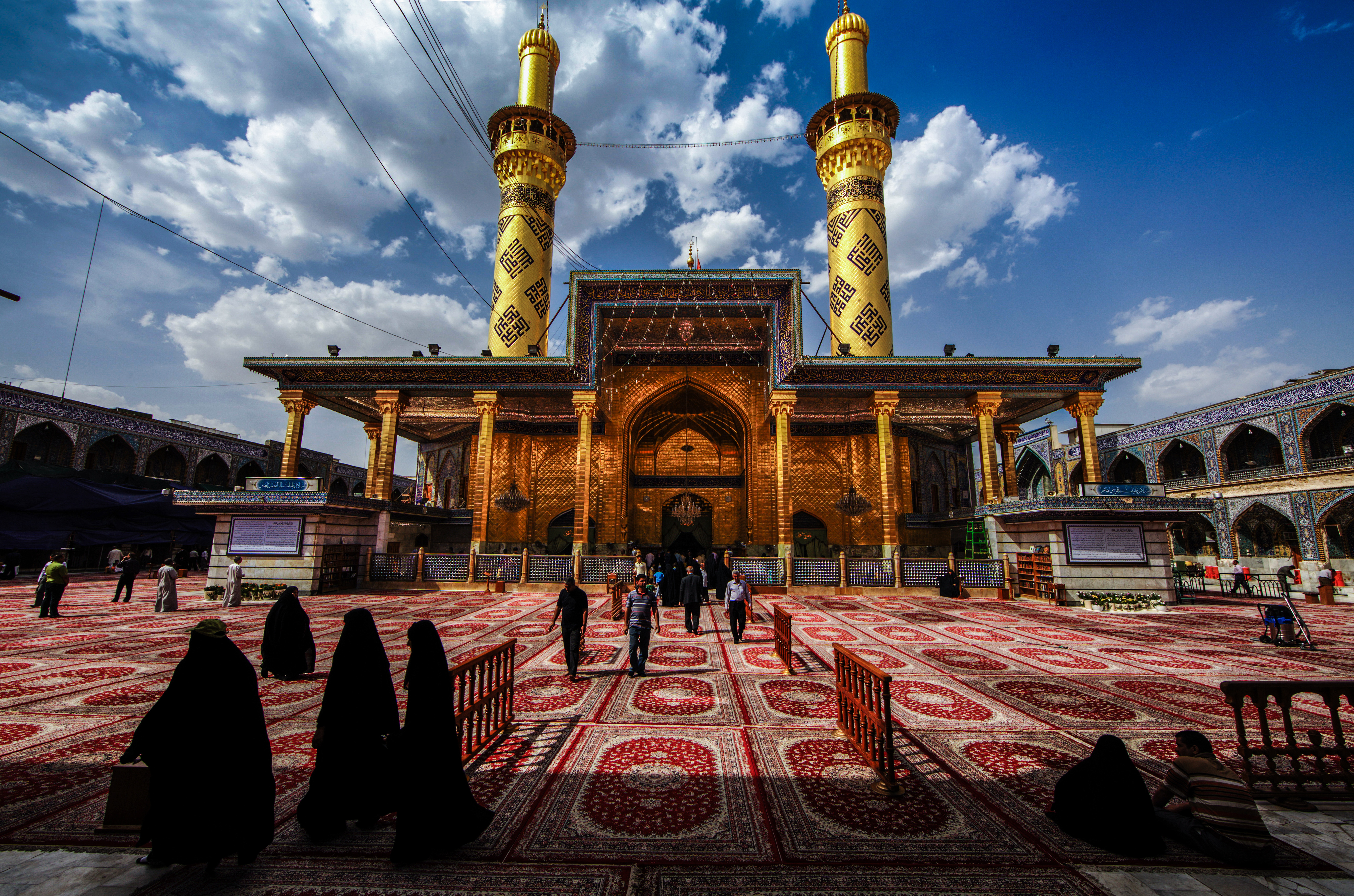 مرقد الامام العباس (عليه السلام))