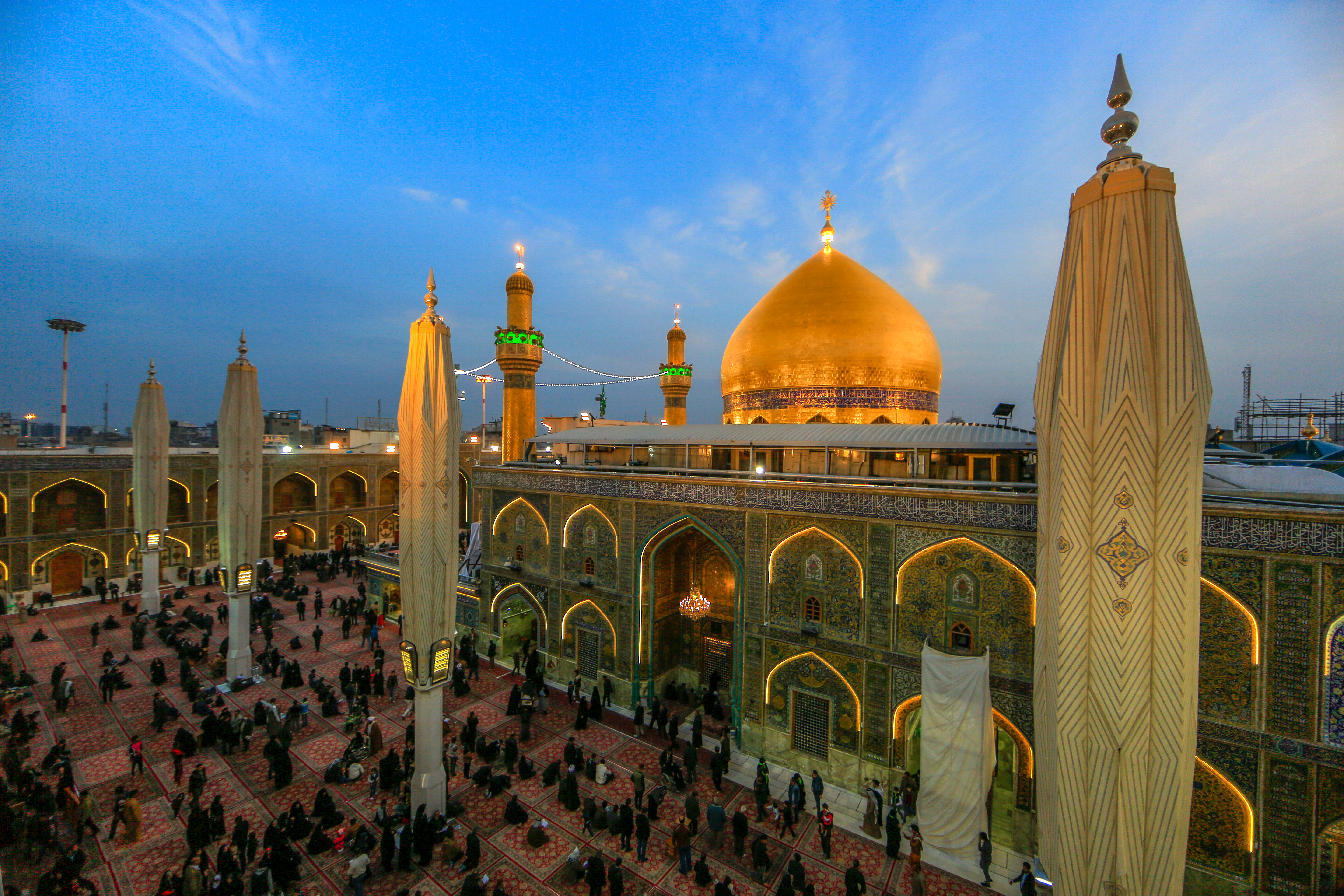 مرقد الامام علي (عليه السلام))