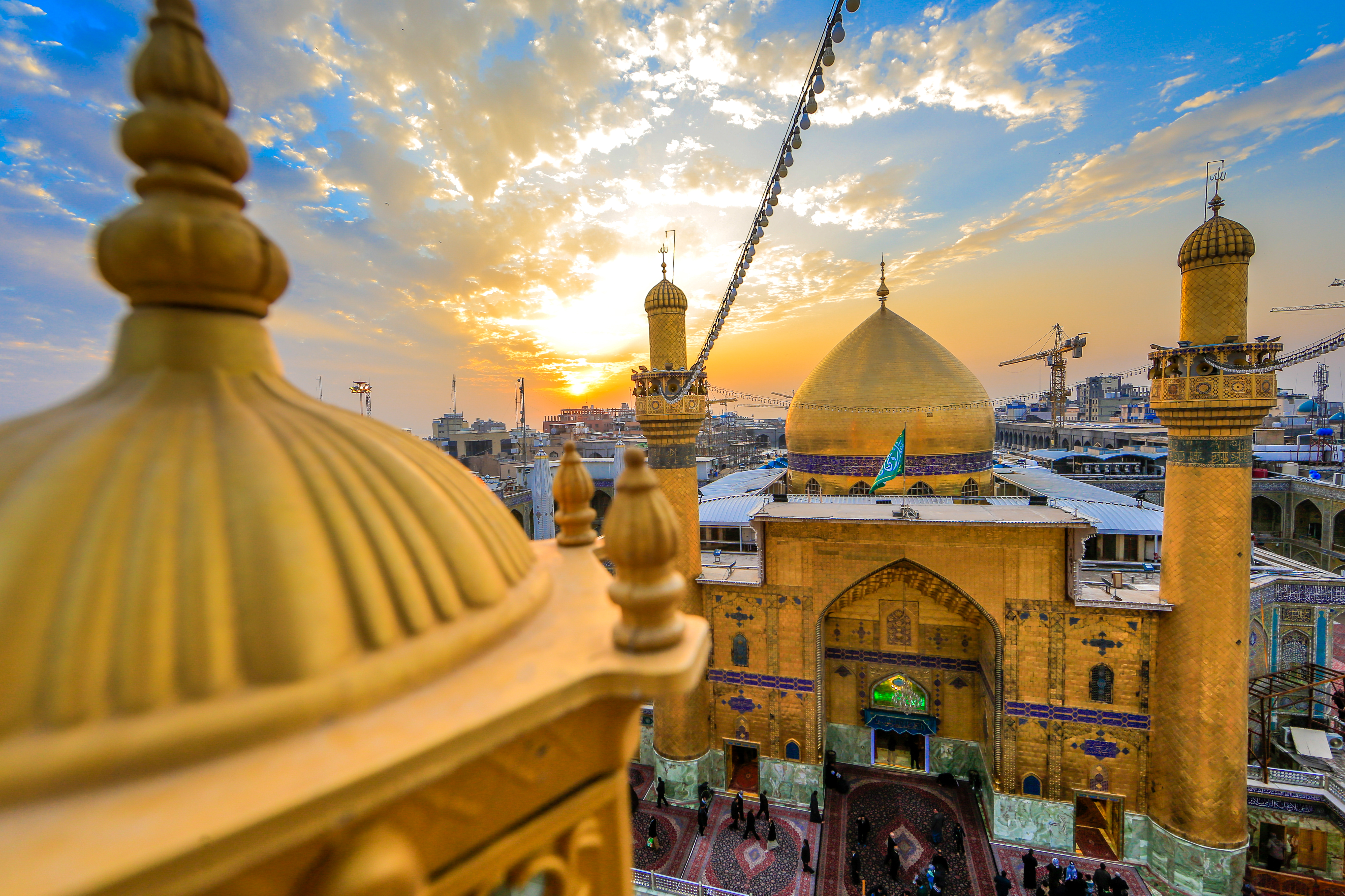 مرقد الامام علي (عليه السلام))