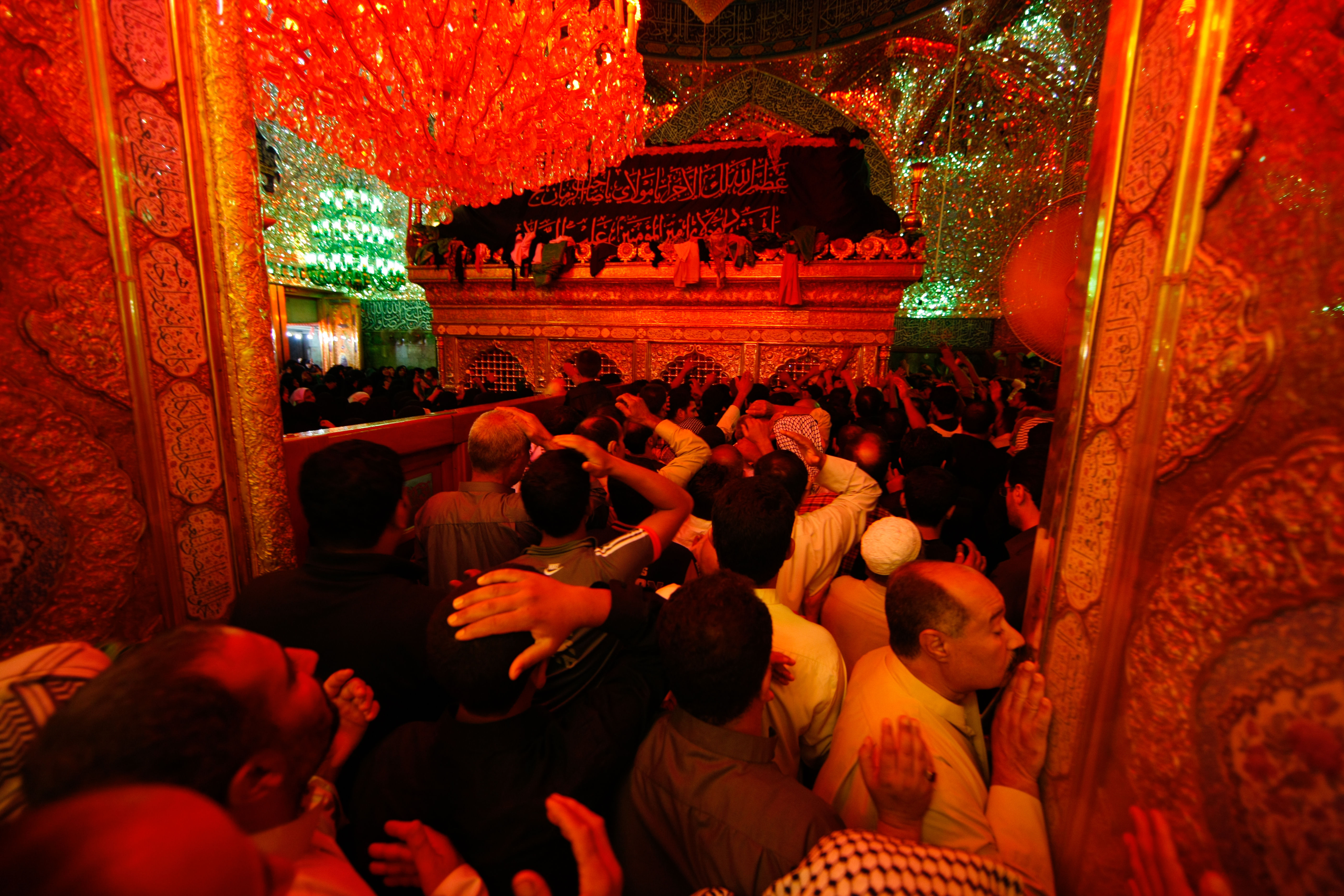 ضريح الامام علي (عليه السلام)