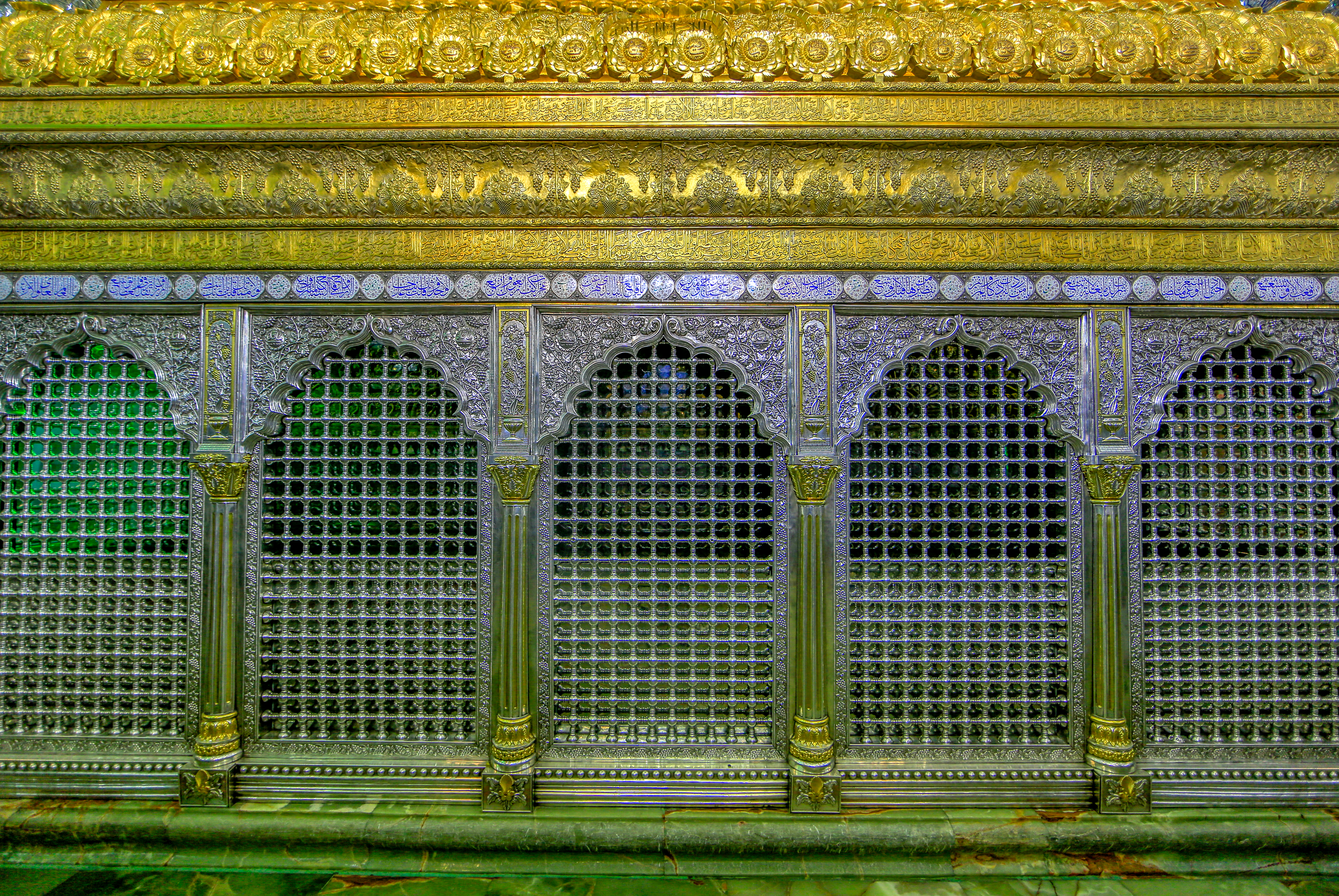 ضريح الامام علي (عليه السلام)