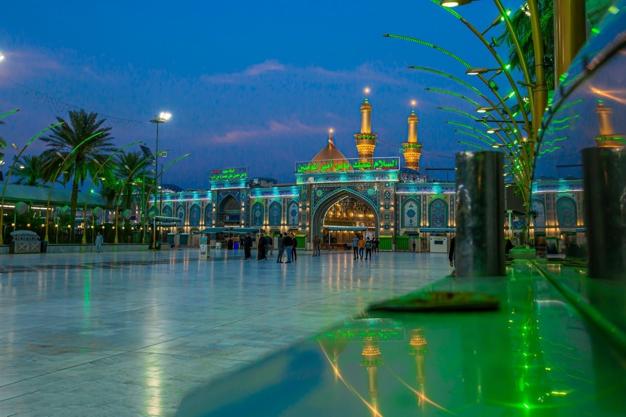 مرقد الامام العباس (عليه السلام))