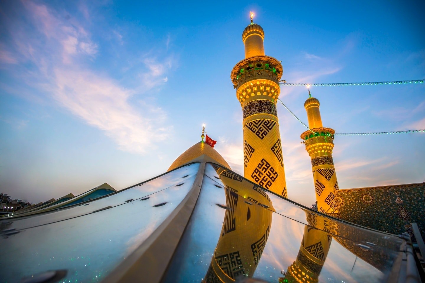 منائر  وقبة ابي الفضل العباس (عليه السلام)