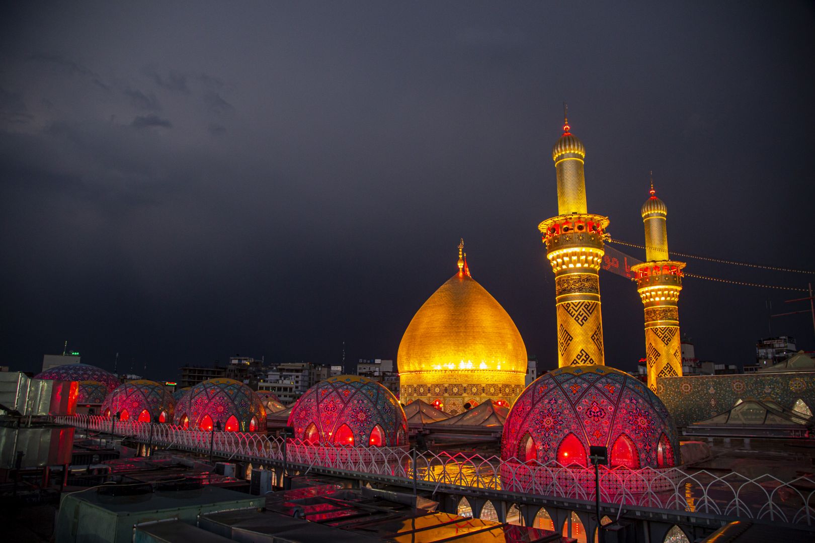 مرقد الامام العباس (عليه السلام))