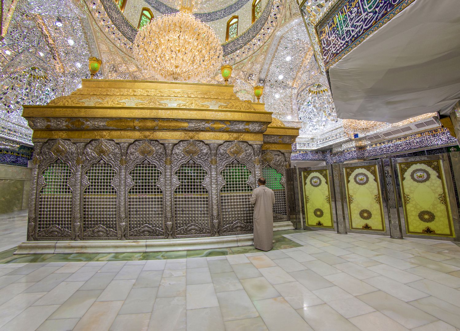 ضريح الامام الحسين (عليه السلام)