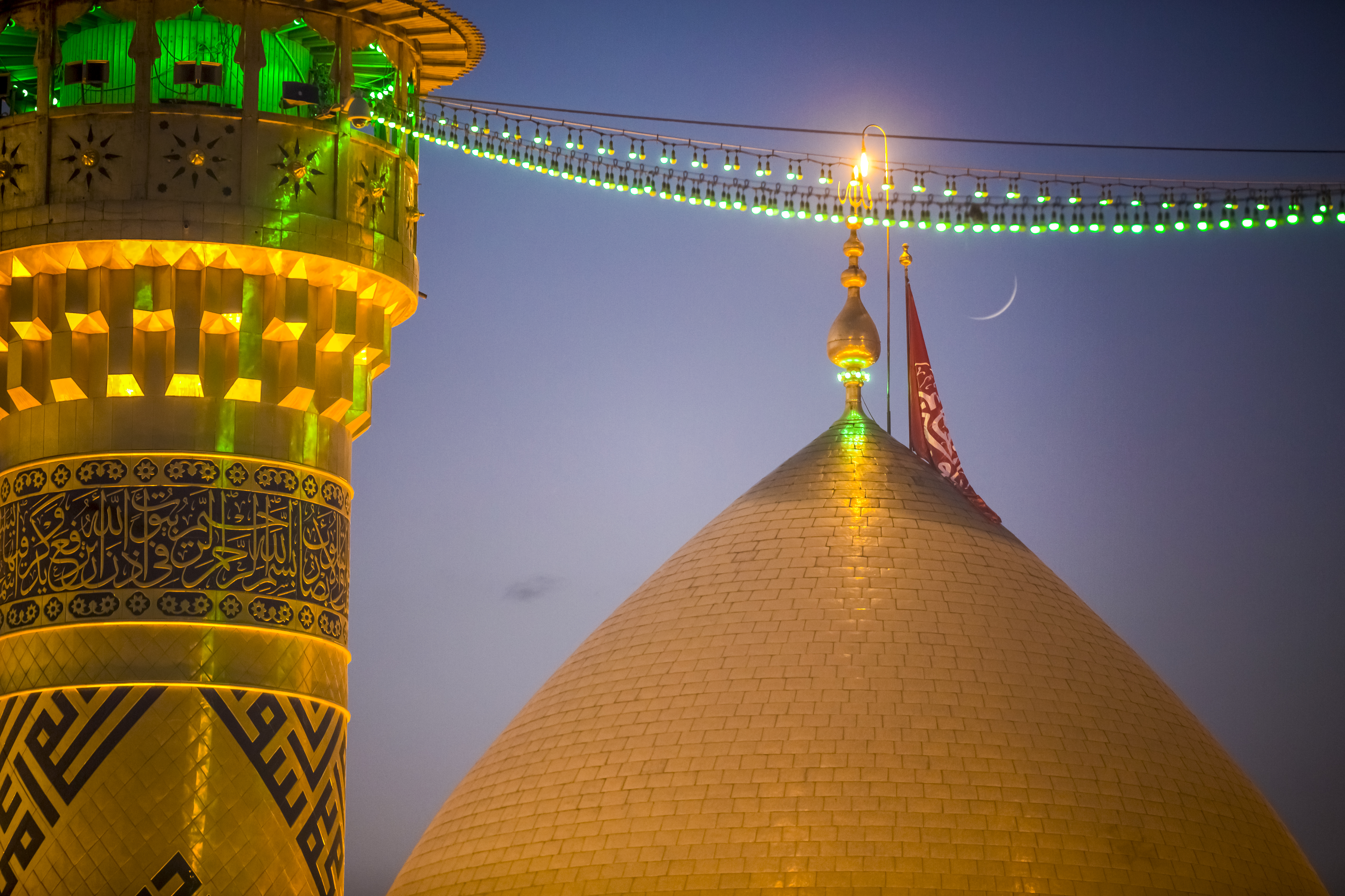 منائر  وقبة ابي الفضل العباس (عليه السلام)
