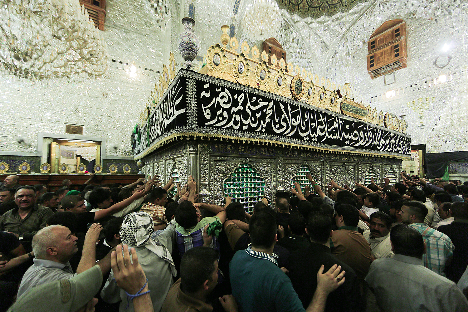 ضريح الامامين الكاظمين (عليهما السلام)