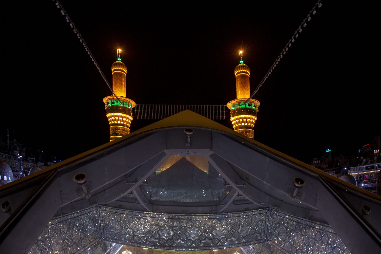 منائر  وقبة ابي الفضل العباس (عليه السلام)