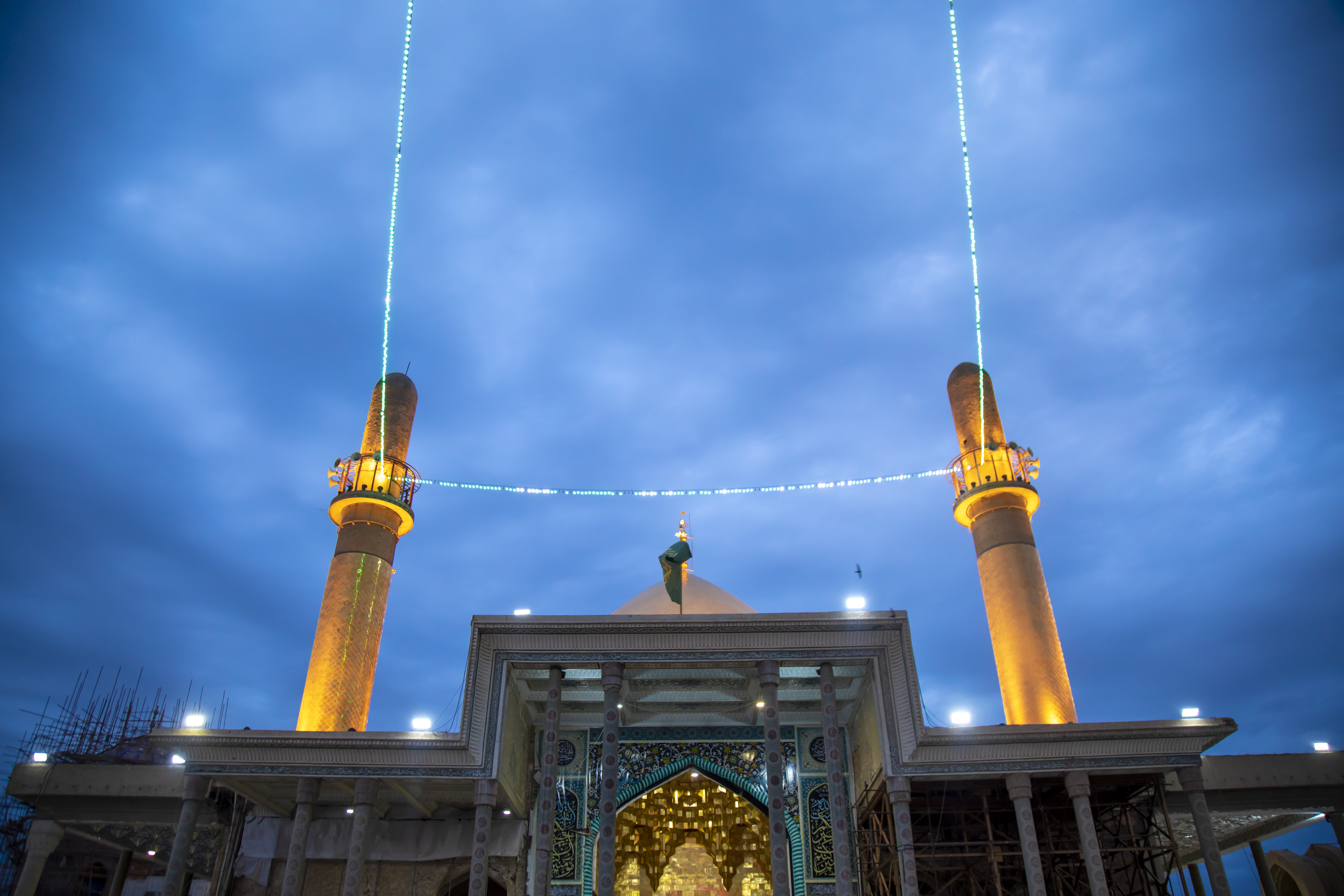 قبة حرم الإمامين العسكريين عليهما السلام