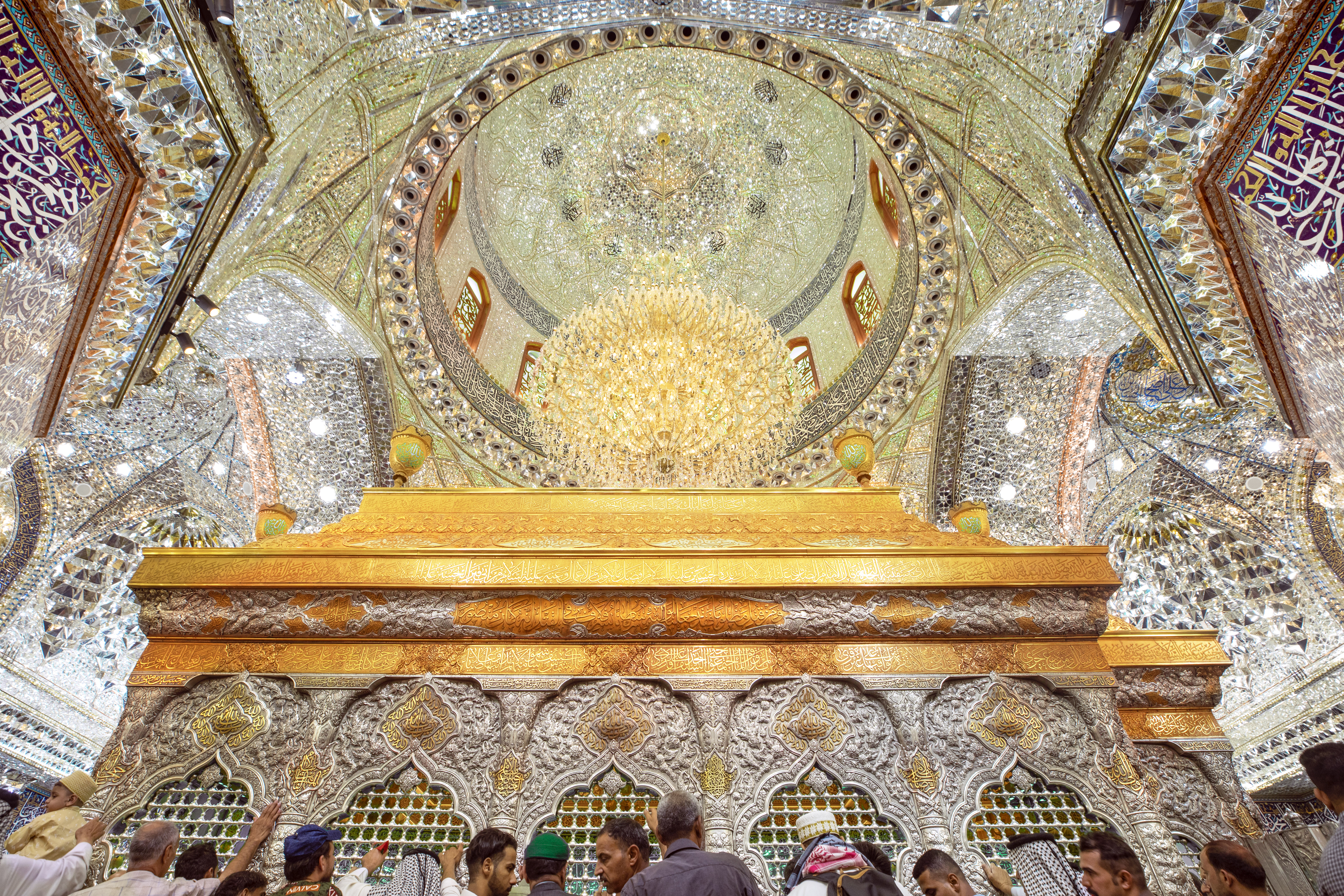 صلى الله عليك يا ابا عبد الله الحسين