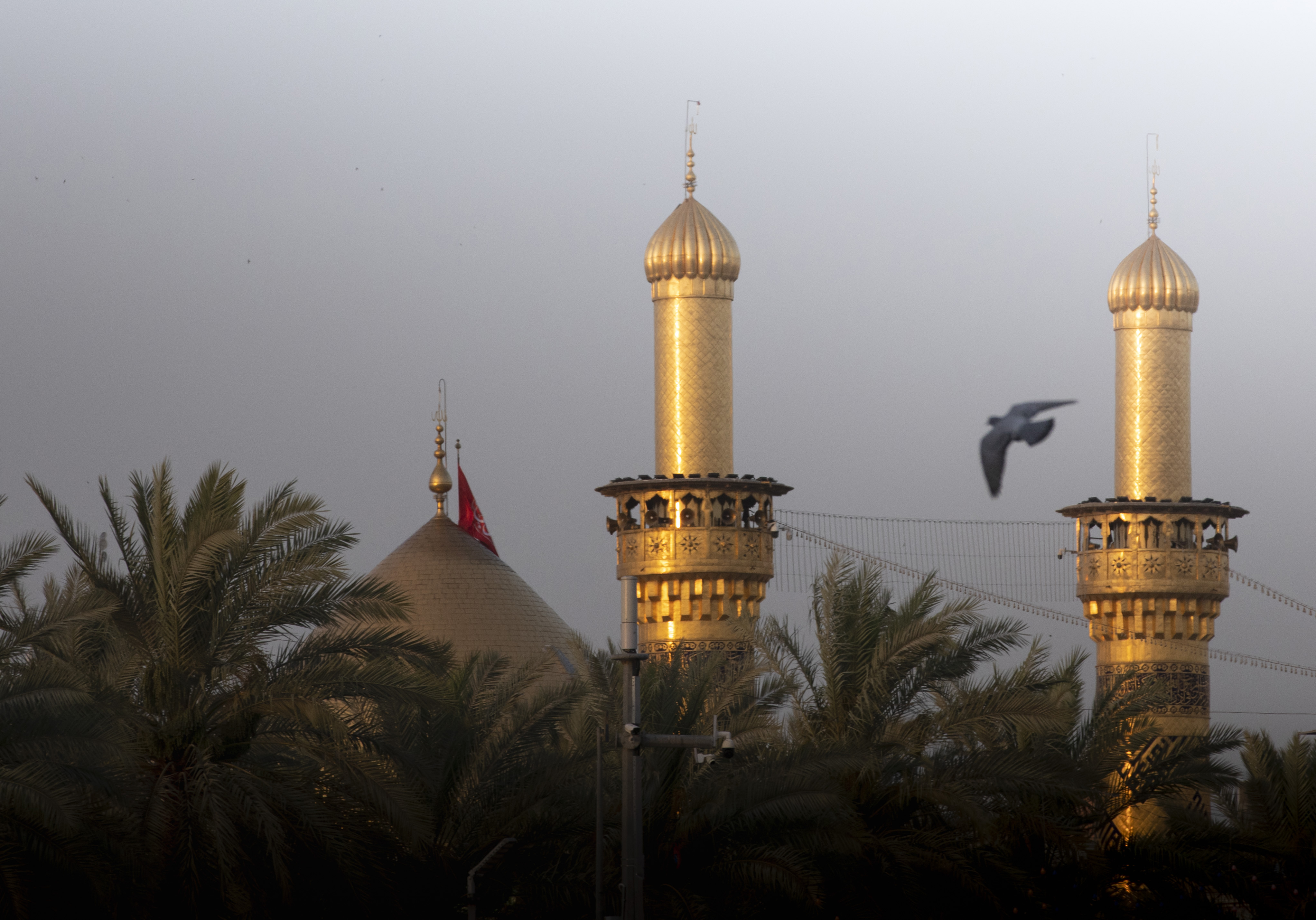 السلام عليك يا أبا الفضل العباس