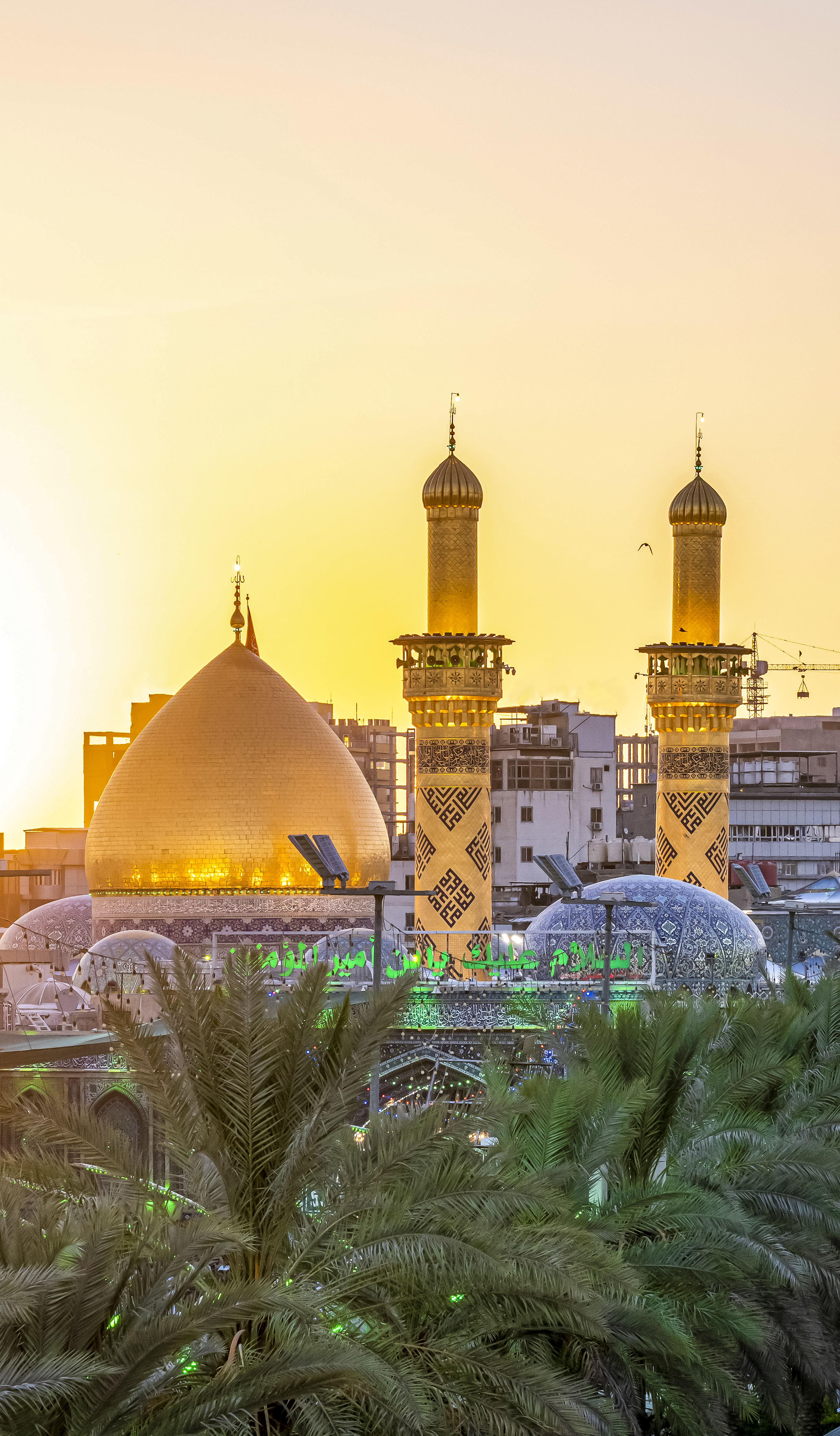 السلام عليك يا قمر بني هاشم