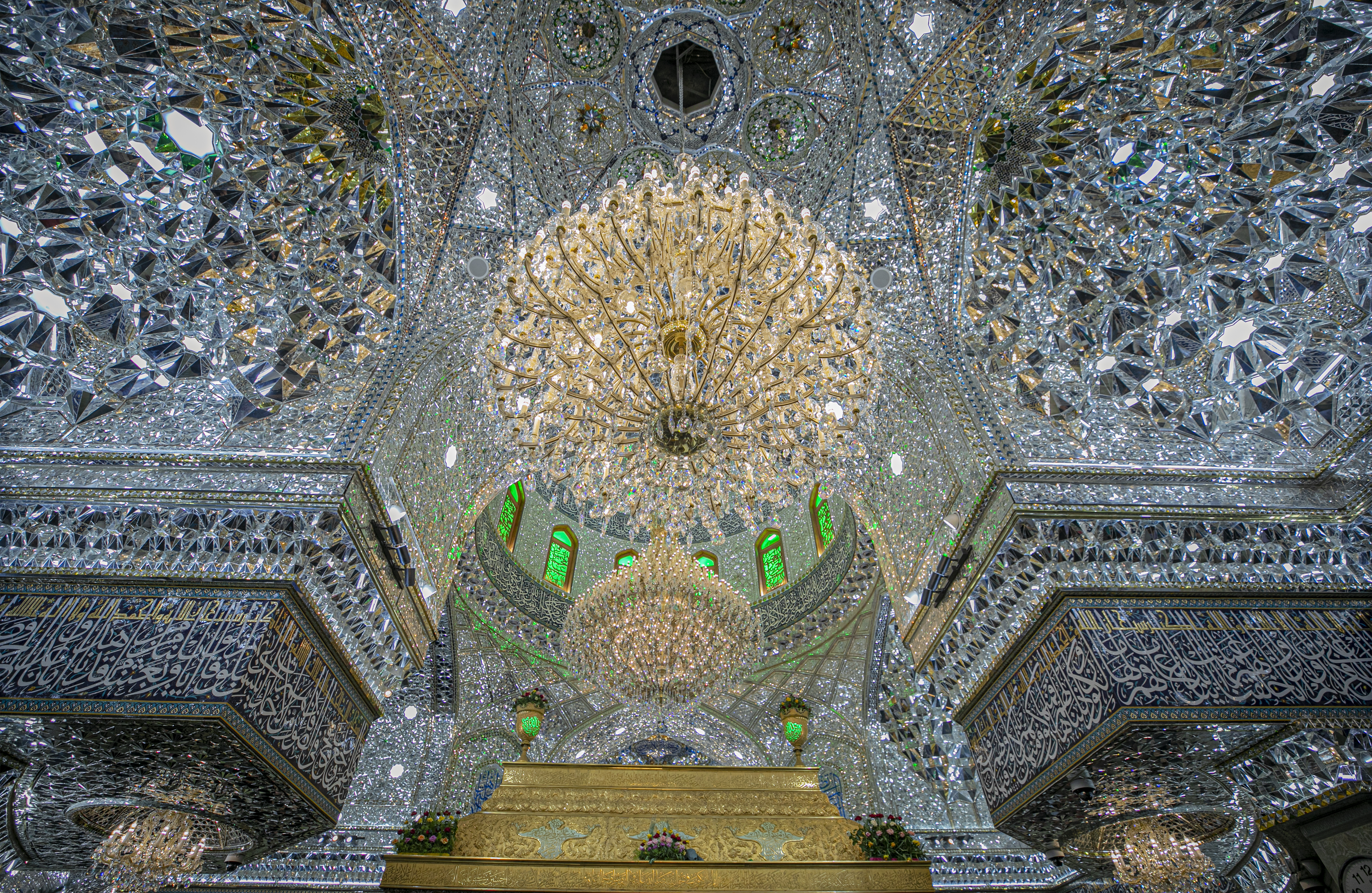 ضريح الإمام الحسين عليه السلام