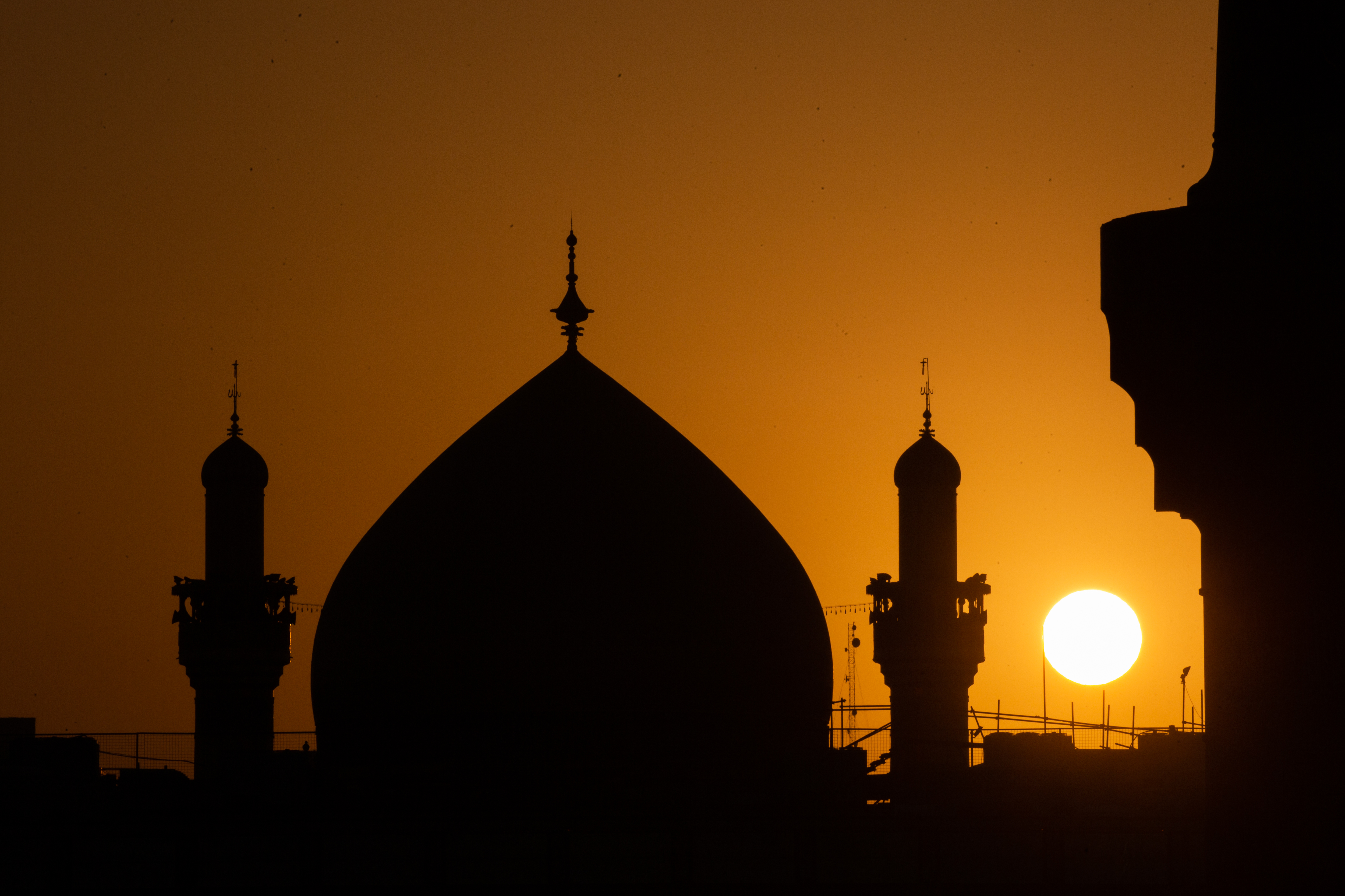 السلام عليك يا أمير المؤمنين