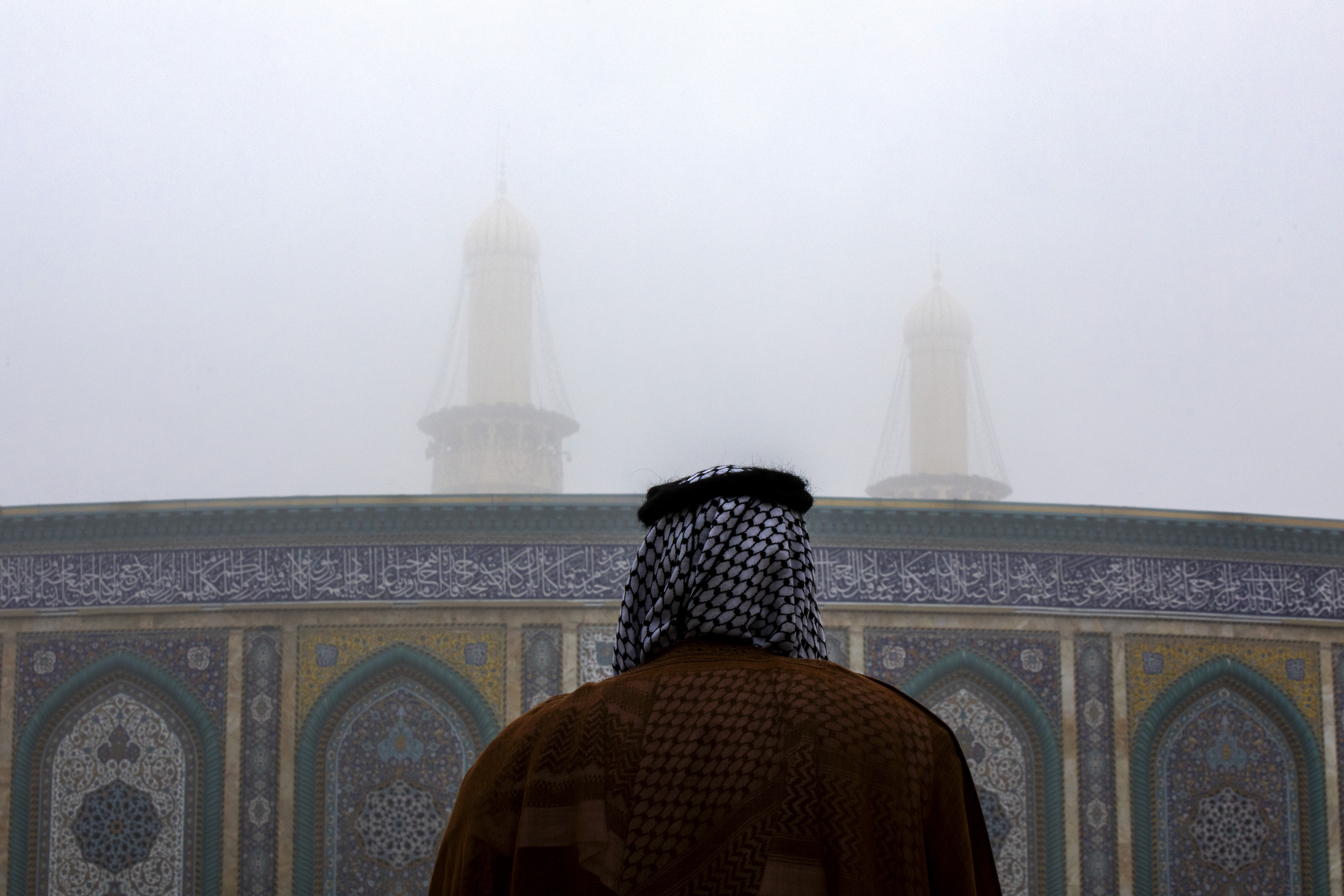 اللهم صل على محمد وآل محمد
