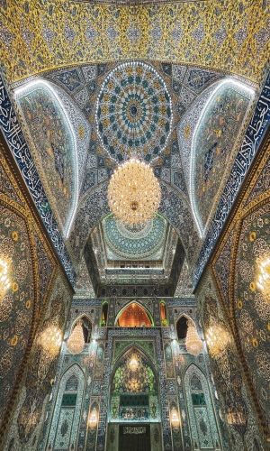  داخل الصحن الحسيني