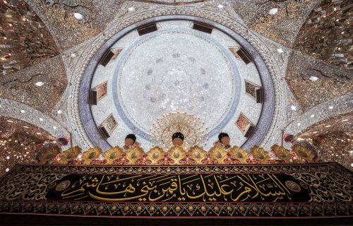 السلام عليك يا قمر بني هاشم