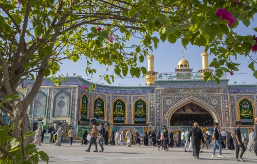 اللهم صل على محمد وآل محمد