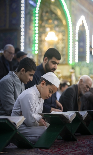 اللهم صل على محمد وآل محمد