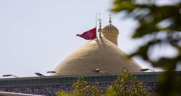 اللهم صل على محمد وآل محمد