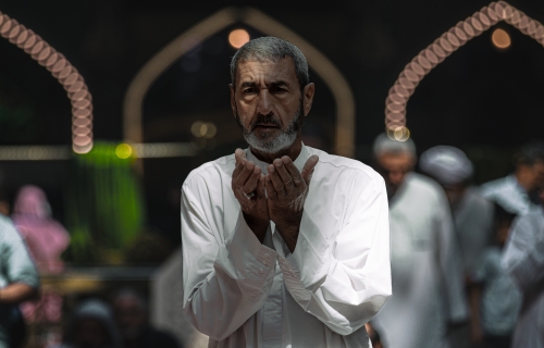 اللهم صل على محمد وآل محمد