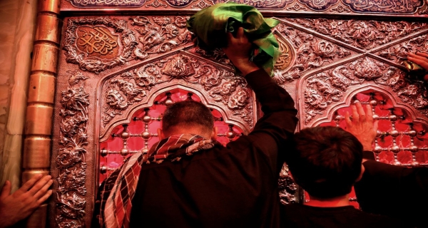 اَلسّّلامُ عَلَيْكَ يَا وَارِثَ أَمِيرِ المُؤمِنِينَ وَلِيِّ اللهِ 