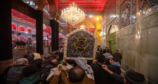 نعش السيدة زينب عليها السلام 