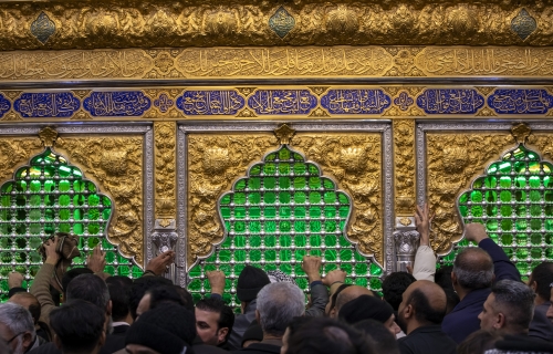 السلام عليك ياقمر بني هاشم