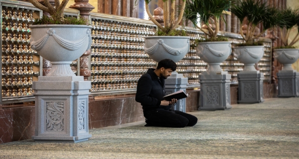 اللهم صل على محمد وال محمد