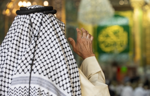  اللهم صل على محمد وال محمد