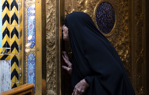 اللهم صل على محمد وال محمد