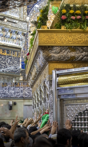 يا حسين، حبك في القلوب لا ينطفئ