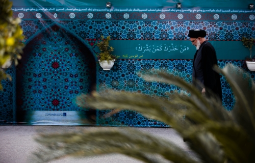  من حذرك كمن بشرك