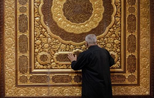  اللهم صل على محمد وعلى آل محمد