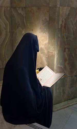 زيارة الامام الحسين داخل الصحن الشريف