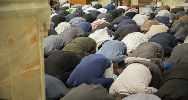 صلاة الجماعة في العتبة العباسية المقدسة 