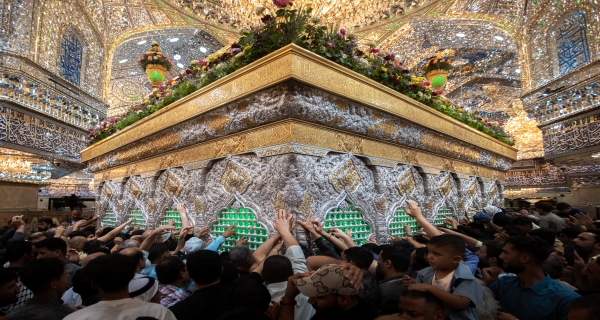 ضريح الإمام الحسين (ع) في كربلاء المقدسة