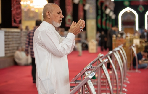 أجواء الدعاء في الصحن الحسيني الشريف