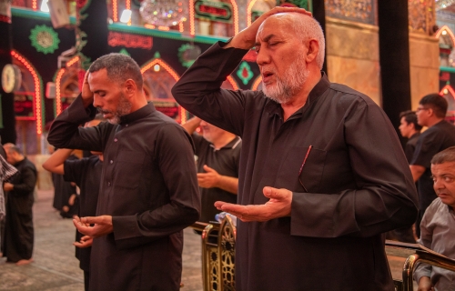أجواء الدعاء في الصحن الحسيني الشريف