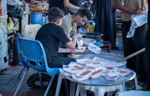  موكب عزاء الحسين يرحبون بزائري الإمام الحسين (ع)