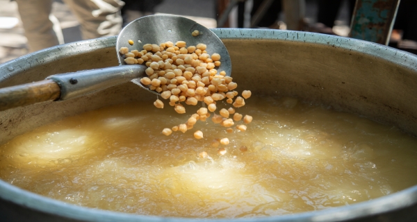  موكب نهضة الامام الحسين (ع) يرحبون بزائري الإمام الحسين (ع)